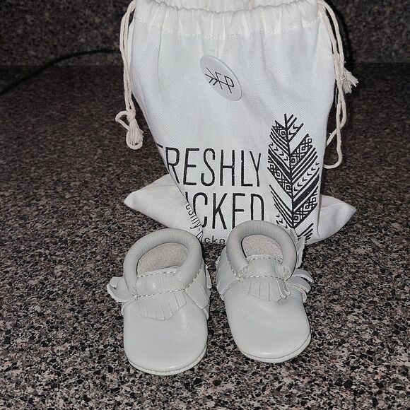 New Freshly Picked Slate Gray Soft Bottom Slip-on Moccasin Shoes Size 0 - Picture 1 of 9